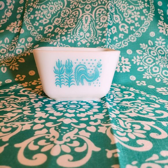 Pyrex Vintage Amish Butterprint Refrigerator Dish - Picture 2 of 10